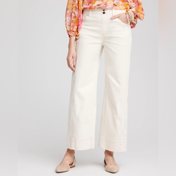 Chico's Denim - Like New Chico’s Pull On Women's Cream Wide-Leg Crop Jeans Size 10/Chico’s 2.5